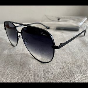Quay x Desi “High-Key” Black Fade Sunglasses